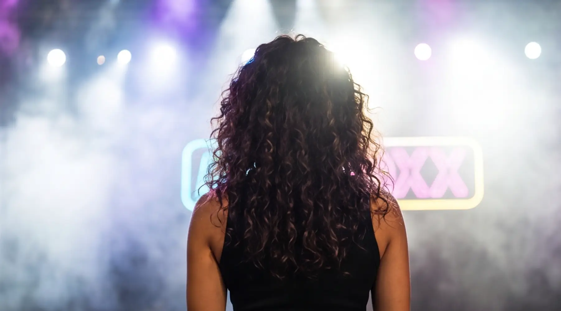 MIDIVOXX — Yalnız 1 İnci cinematic-ai-music-video-production